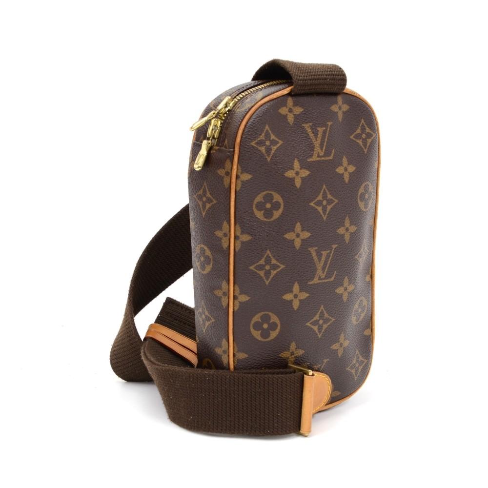 Louis Vuitto Pochette Gange Monogram Canvas Messenger Bag