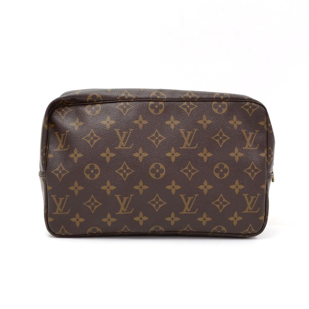 Louis Vuitto Trousse Toilette 28 Monogram Canvas Cosmetic Pouch