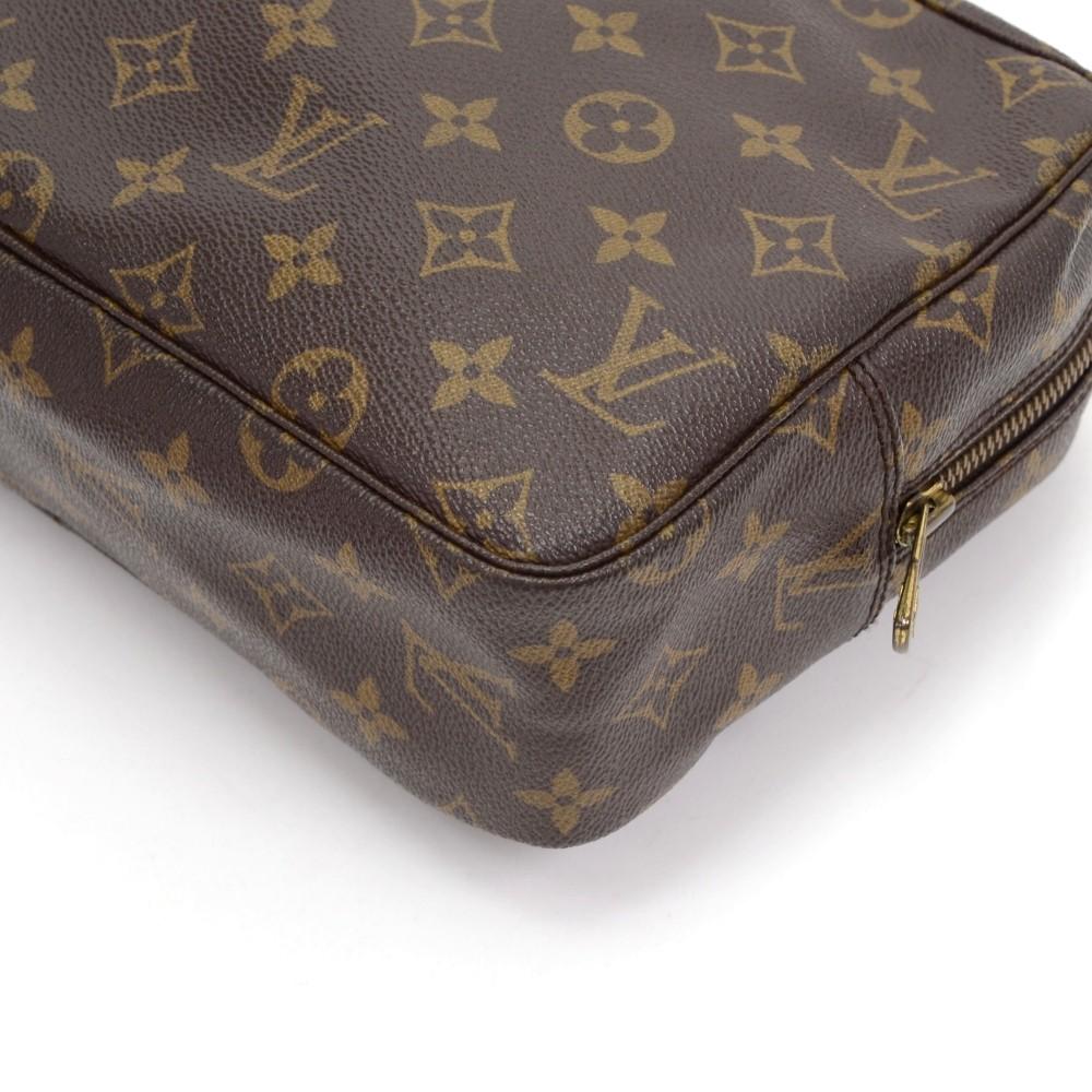 Louis Vuitto Trousse Toilette 28 Monogram Canvas Cosmetic Pouch