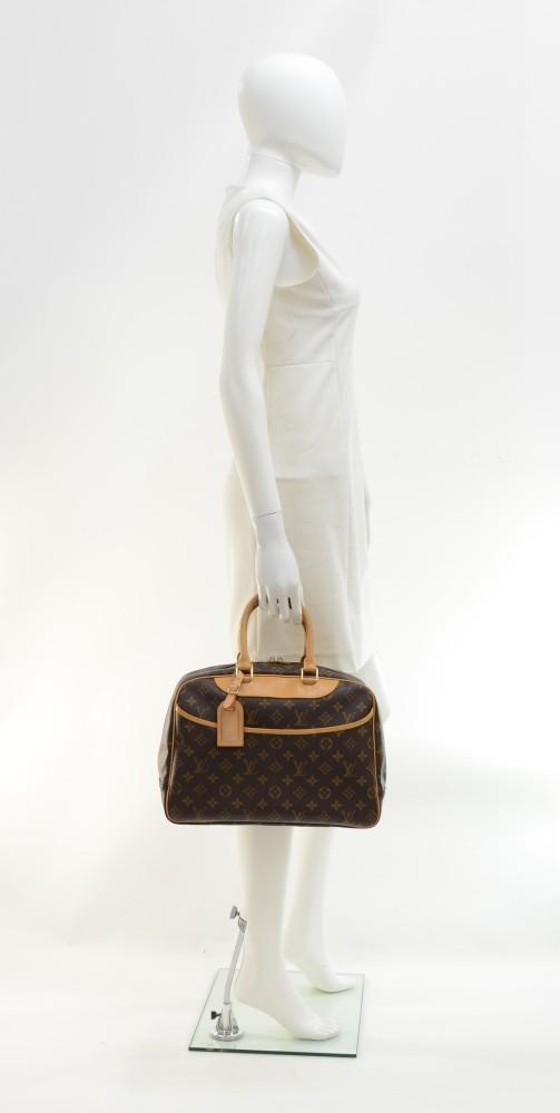 Louis Vuitto Deauville Monogram Canvas Handbag