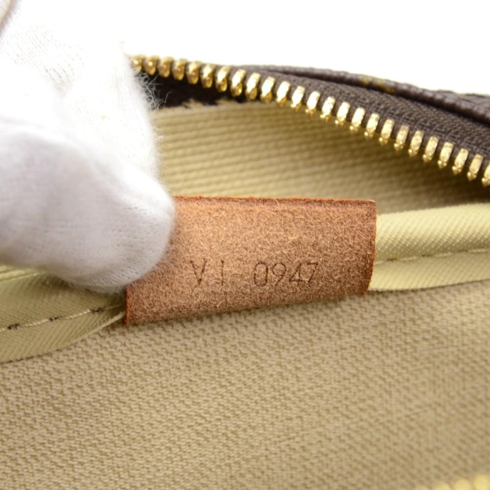 Louis Vuitto Deauville Monogram Canvas Handbag