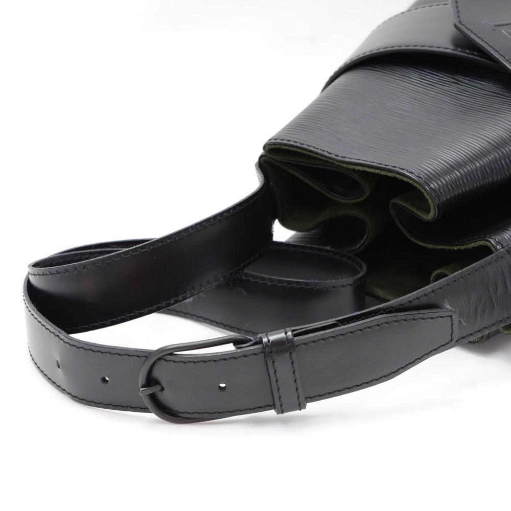 Louis Vuitto Sac de Paule GM Epi Leather Shoulder Bag