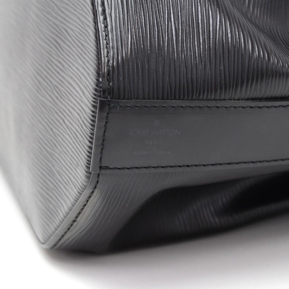 Louis Vuitto Sac de Paule PM Epi Leather Shoulder Bag