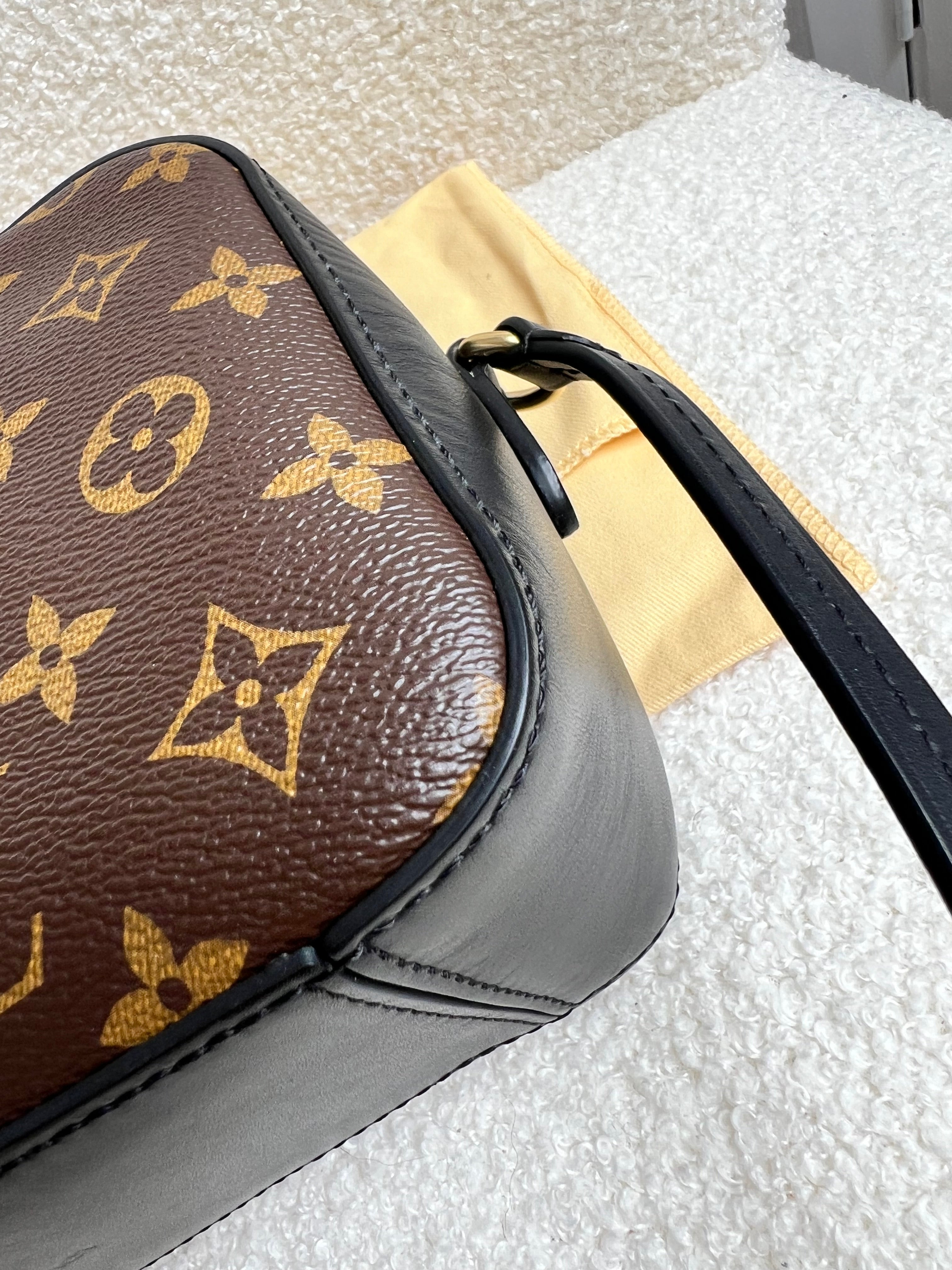Louis Vuitton Saintonge Black and Monogram