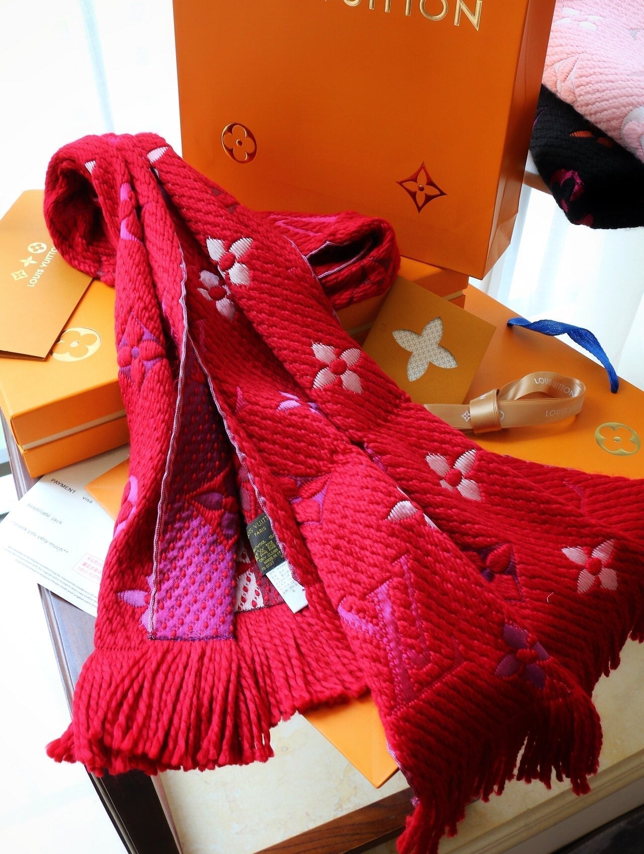 EN - Luxury LUV  Scarf 002