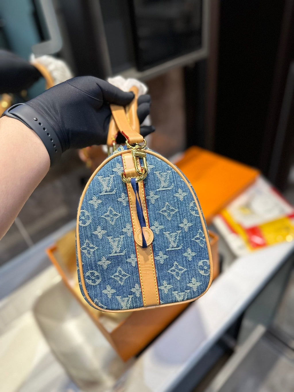 EN - Luxury Bags LUV 761