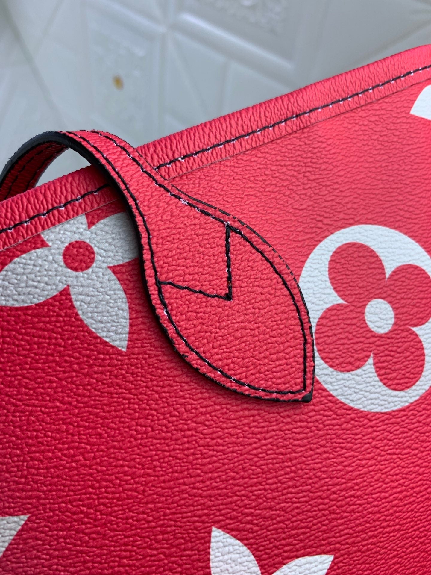 EN - New Bag LUV 649
