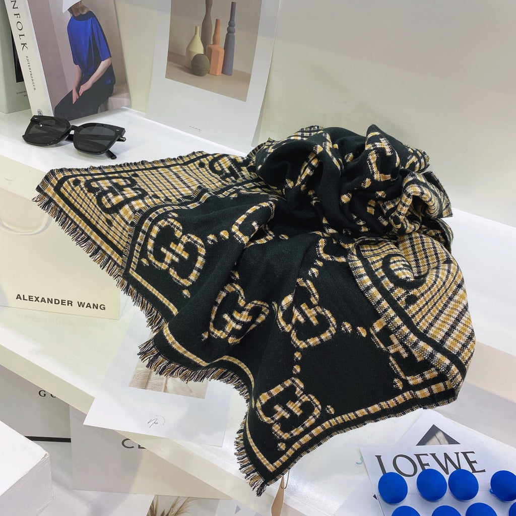 EN - Luxury GCI Scarf 027