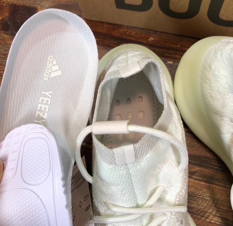 SAMC - YZO Sneakers - 237