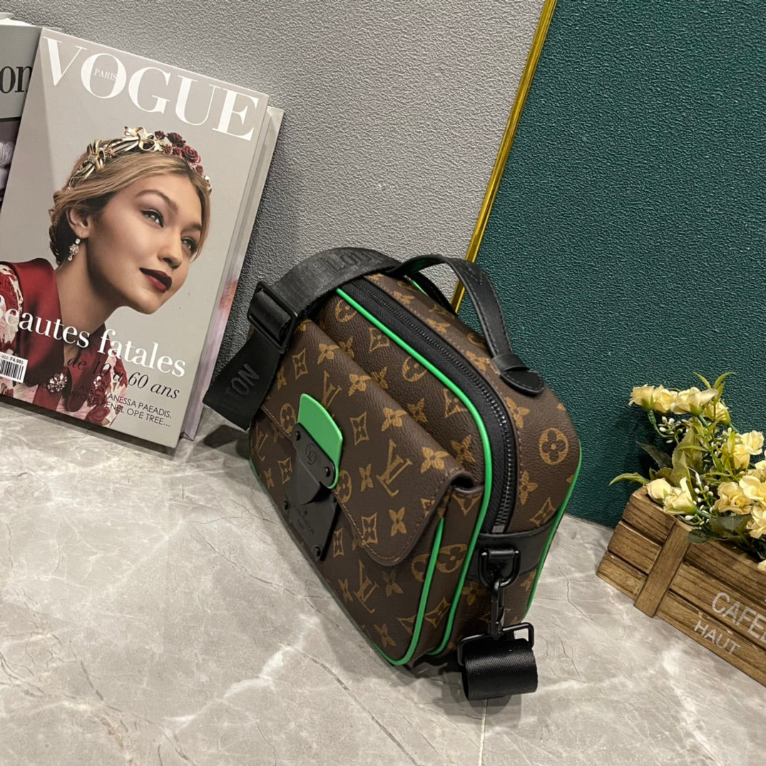 EN - Luxury Bags LUV 851