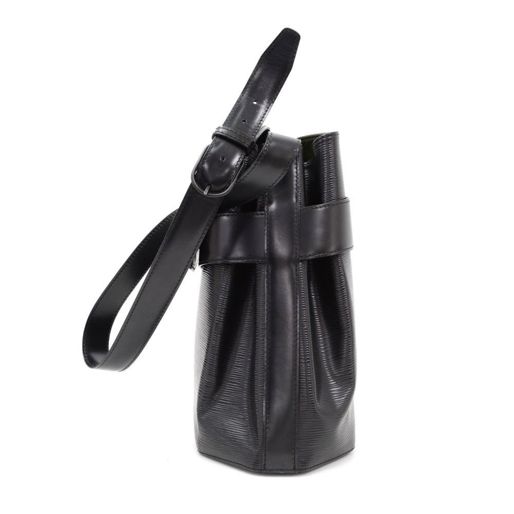 Louis Vuitto Sac de Paule PM Epi Leather Shoulder Bag