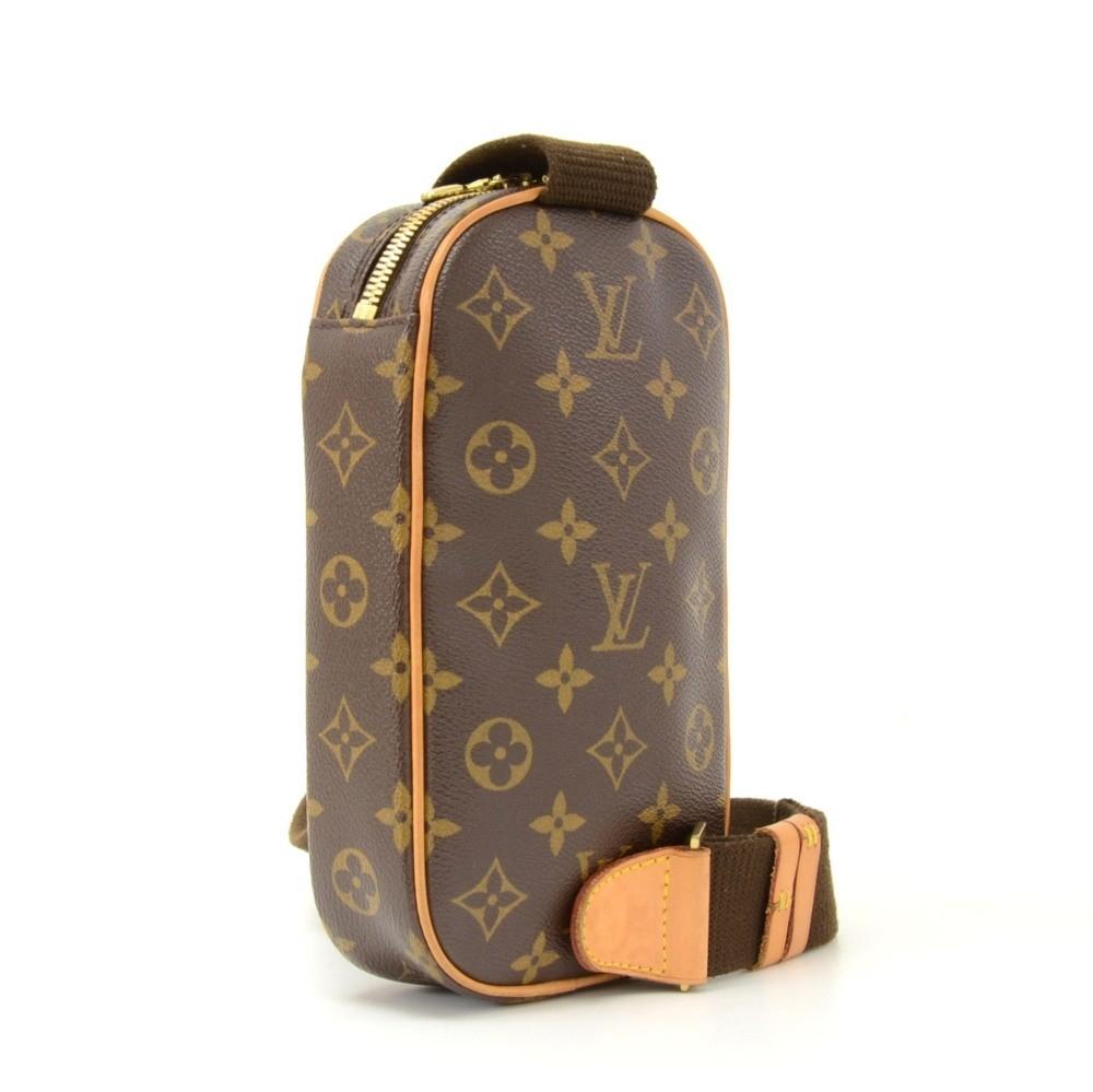 Louis Vuitto Pochette Gange Monogram Canvas Messenger Bag