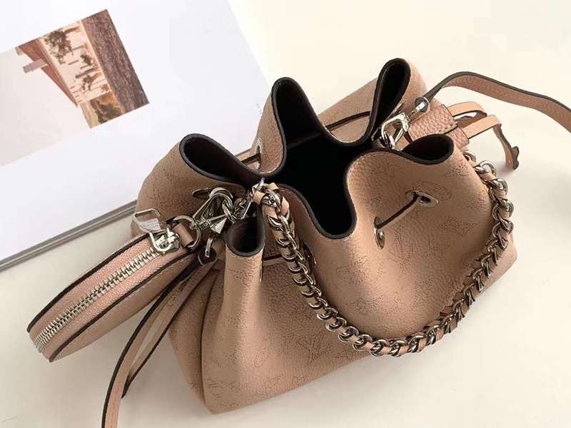 LOV2 Bags - Luxurious Bags  1133
