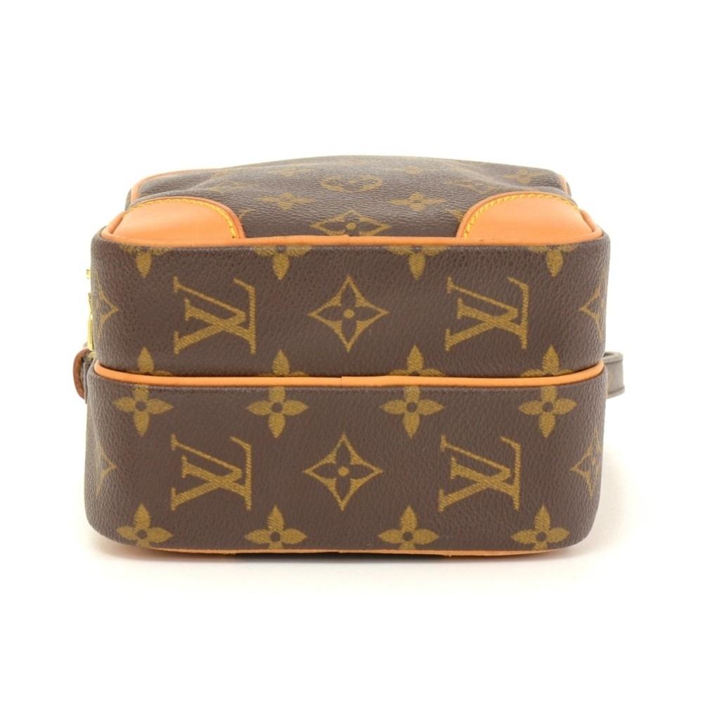 Louis Vuitto Amazone Monogram Canvas Messenger Bag