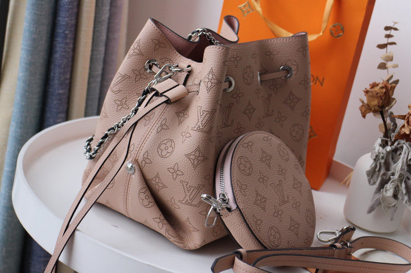 LOV2 Bags - Luxurious Bags  1711