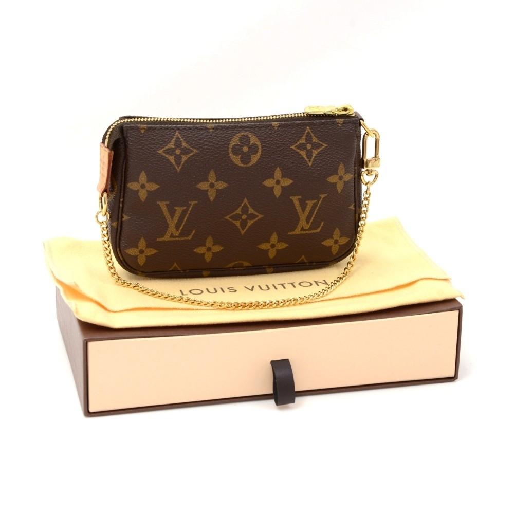 Louis Vuitto Mini Pochette Accessoires Monogram Canvas Evening Bag