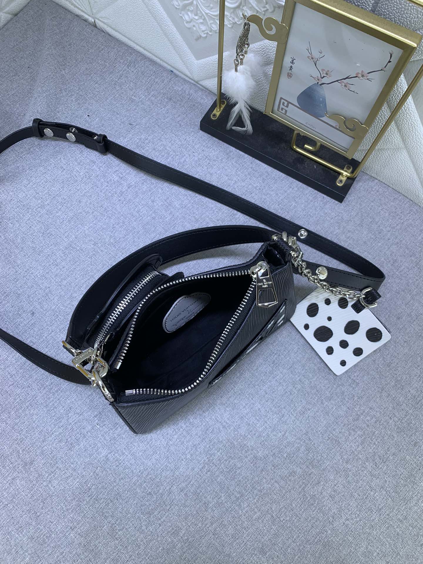 EN - Luxury Bags LUV 770