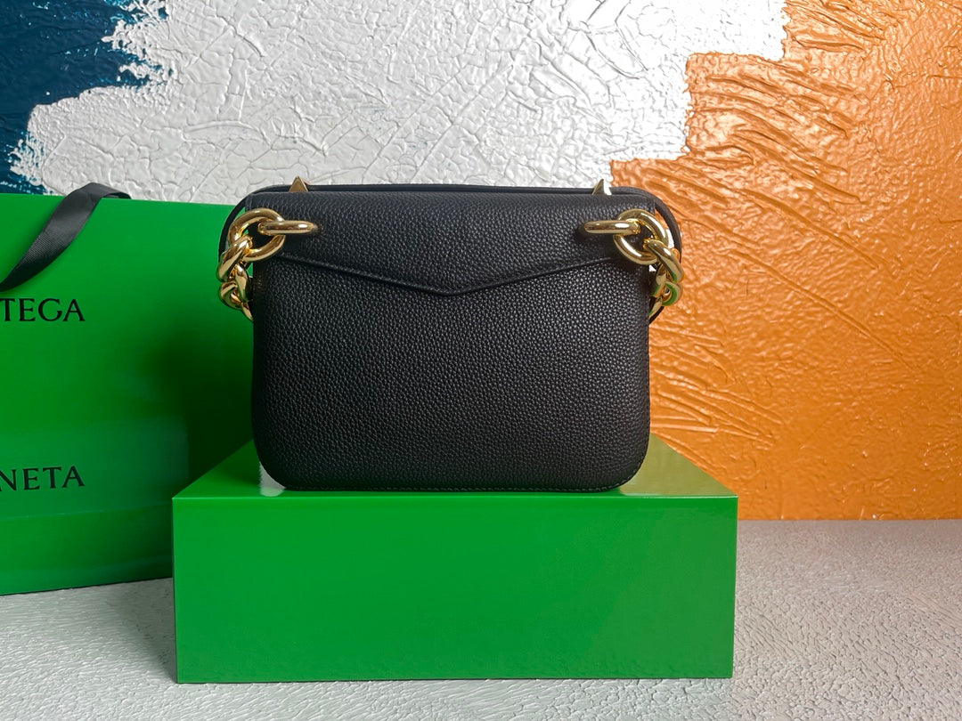 GLAMI Mount Black, For Women, WomenÃƒÂ¢Ã¢â€šÂ¬Ã¢â€žÂ¢s Bags 8.3in/21cm 667399V12M08425