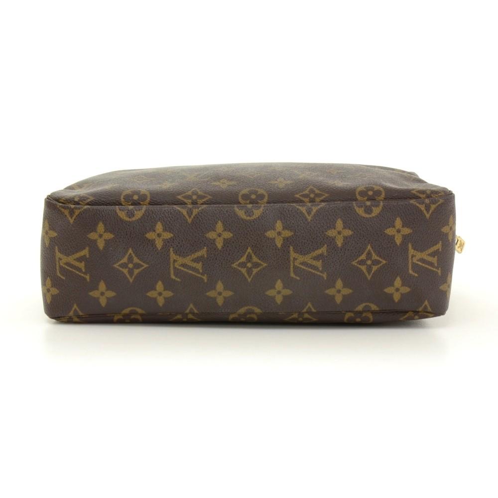 Louis Vuitto Trousse Toilette 28 Monogram Canvas Cosmetic Pouch