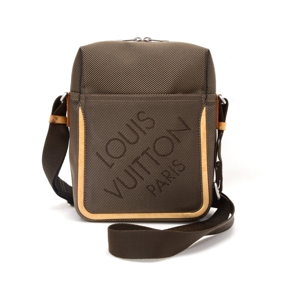 Louis Vuitto Citadin Damier Geant Canvas Messenger Bag