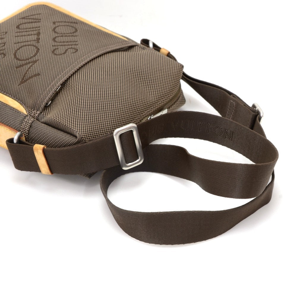 Louis Vuitto Citadin Damier Geant Canvas Messenger Bag