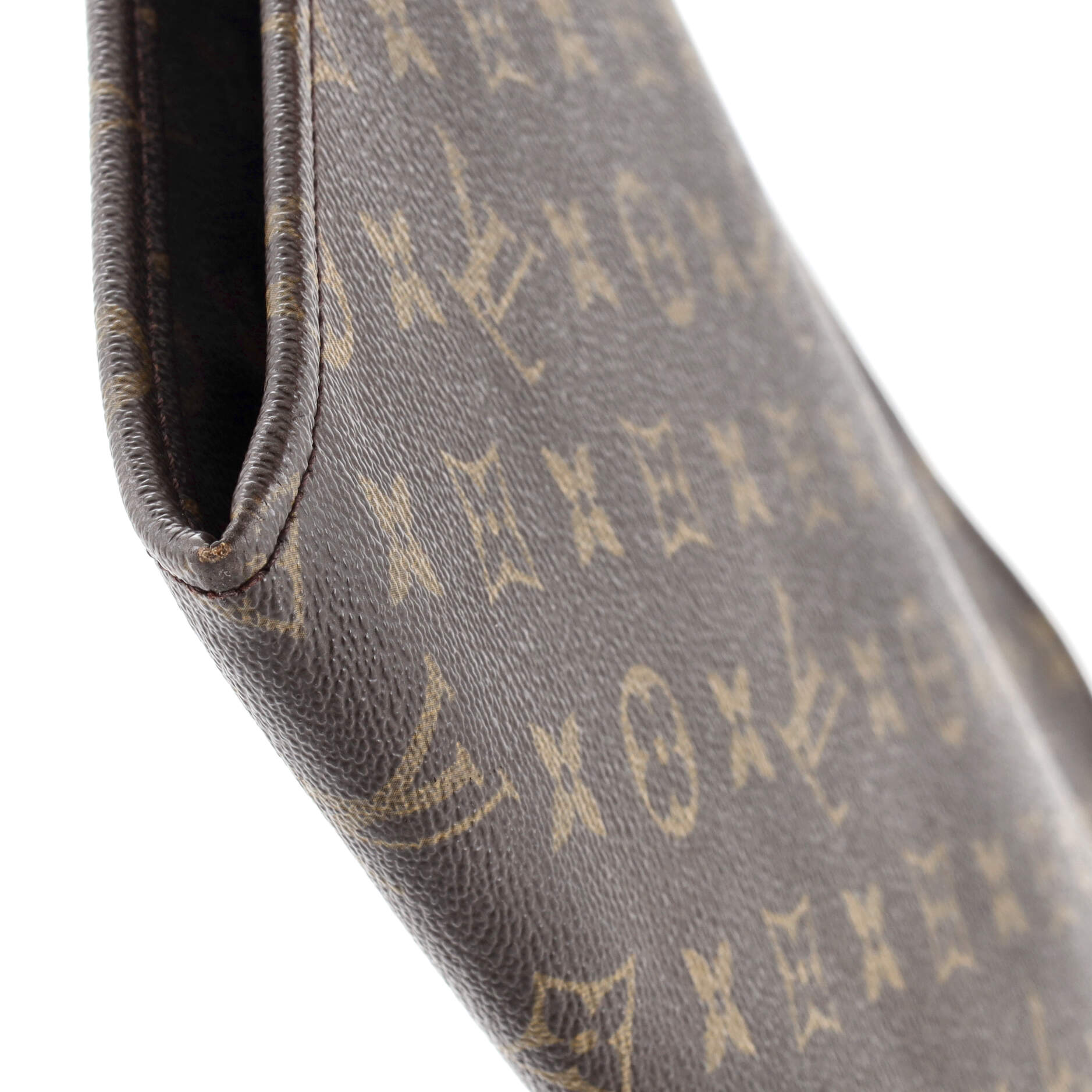 Louis Vuitton Etui Voyage Pouch Monogram Canvas MM
