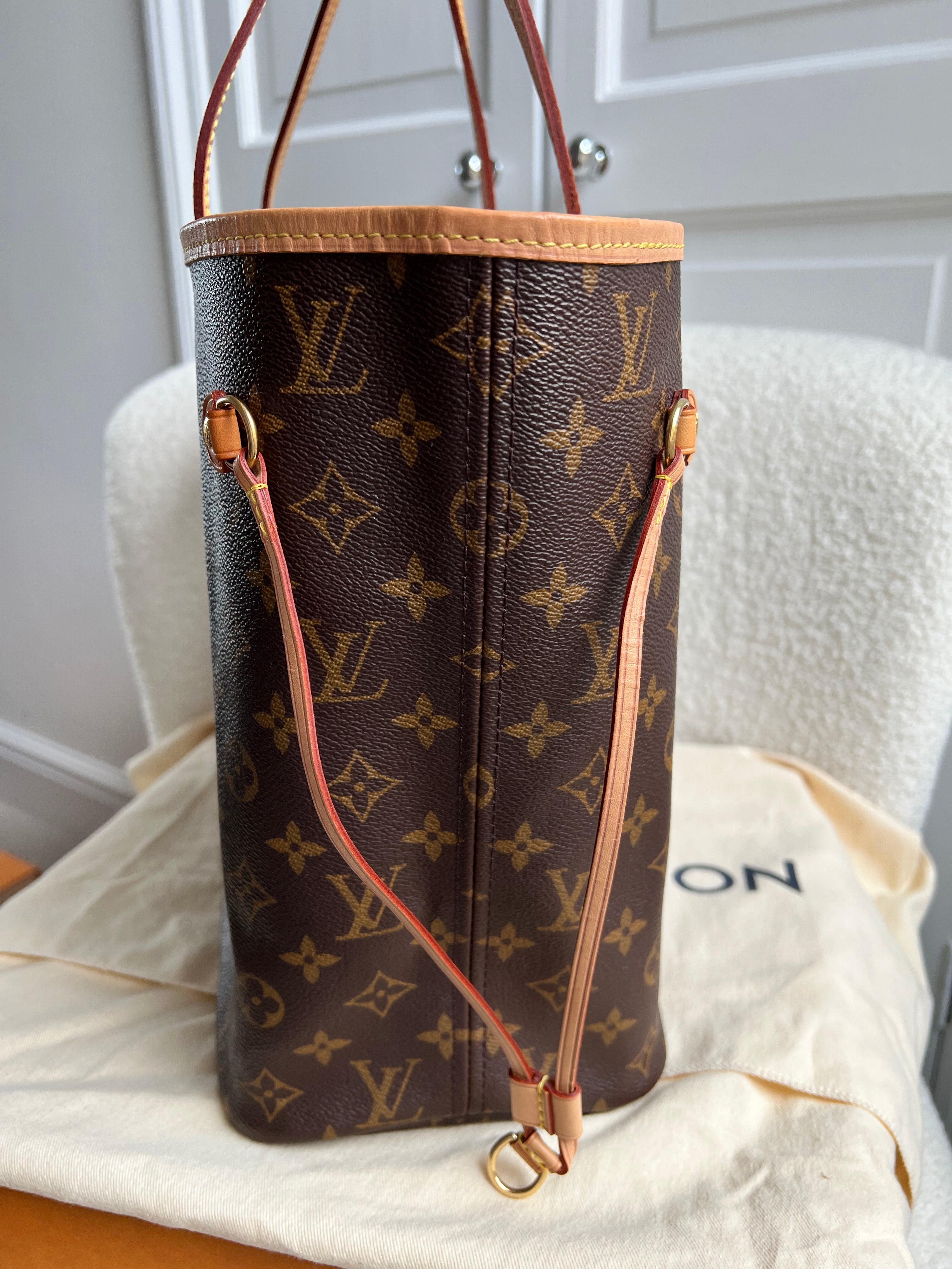 Louis Vuitton Neverfull MM Monogram Red (RRP £1,410)