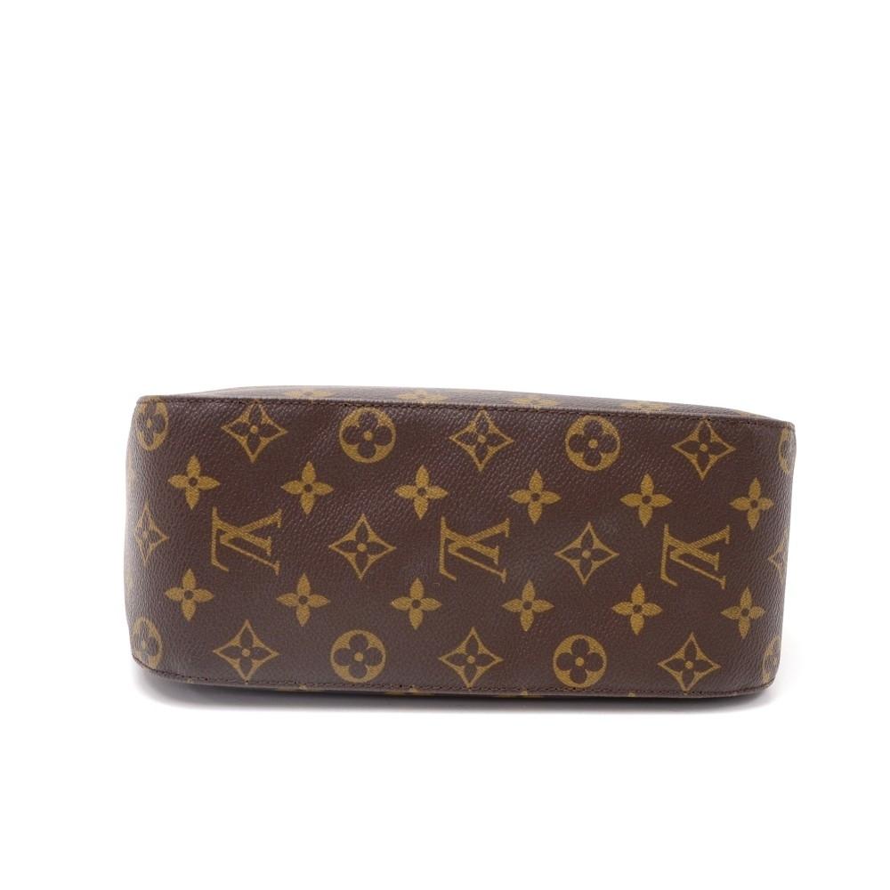 Louis Vuitto Looping MM Monogram Canvas Handbag