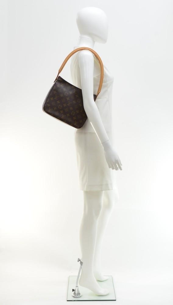 Louis Vuitto Looping MM Monogram Canvas Handbag