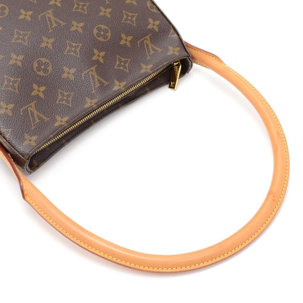 Louis Vuitto Looping MM Monogram Canvas Handbag