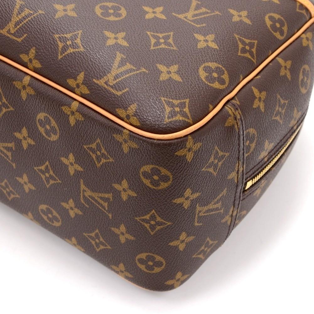 Louis Vuitto Deauville Monogram Canvas Handbag
