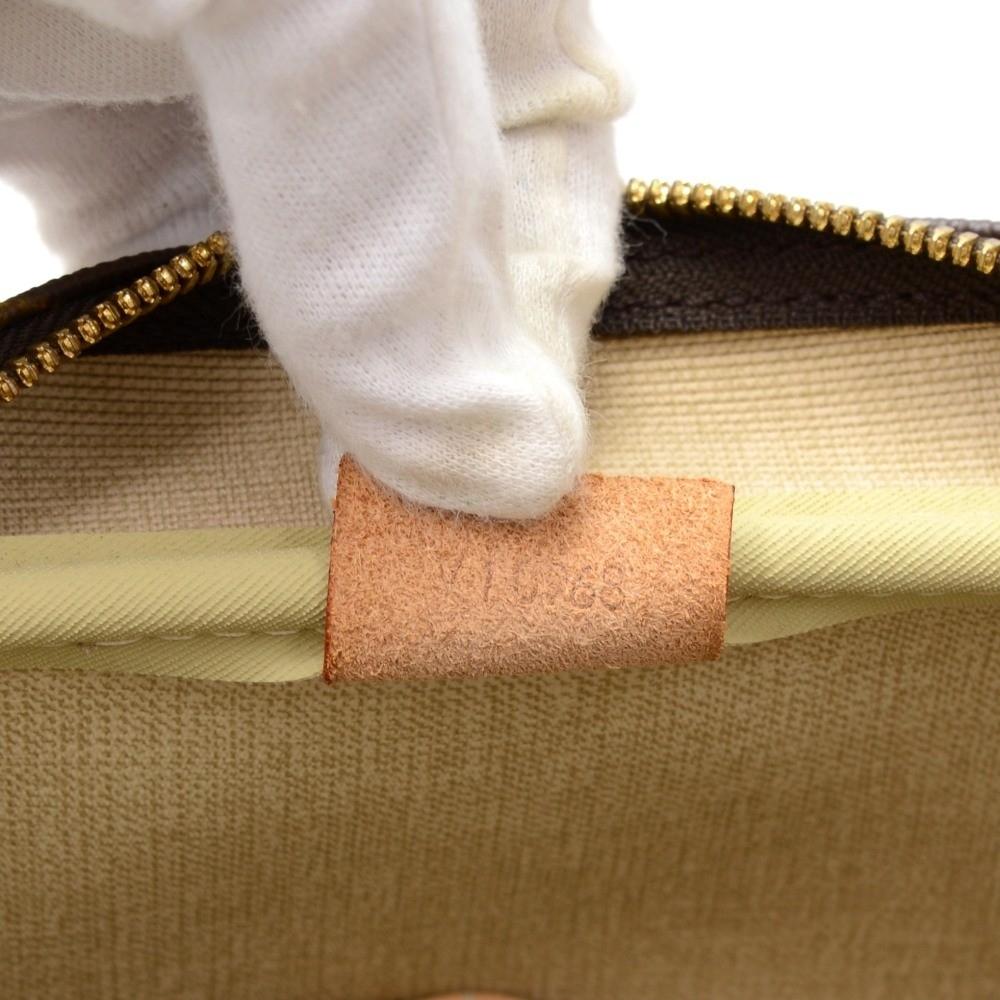 Louis Vuitto Deauville Monogram Canvas Handbag