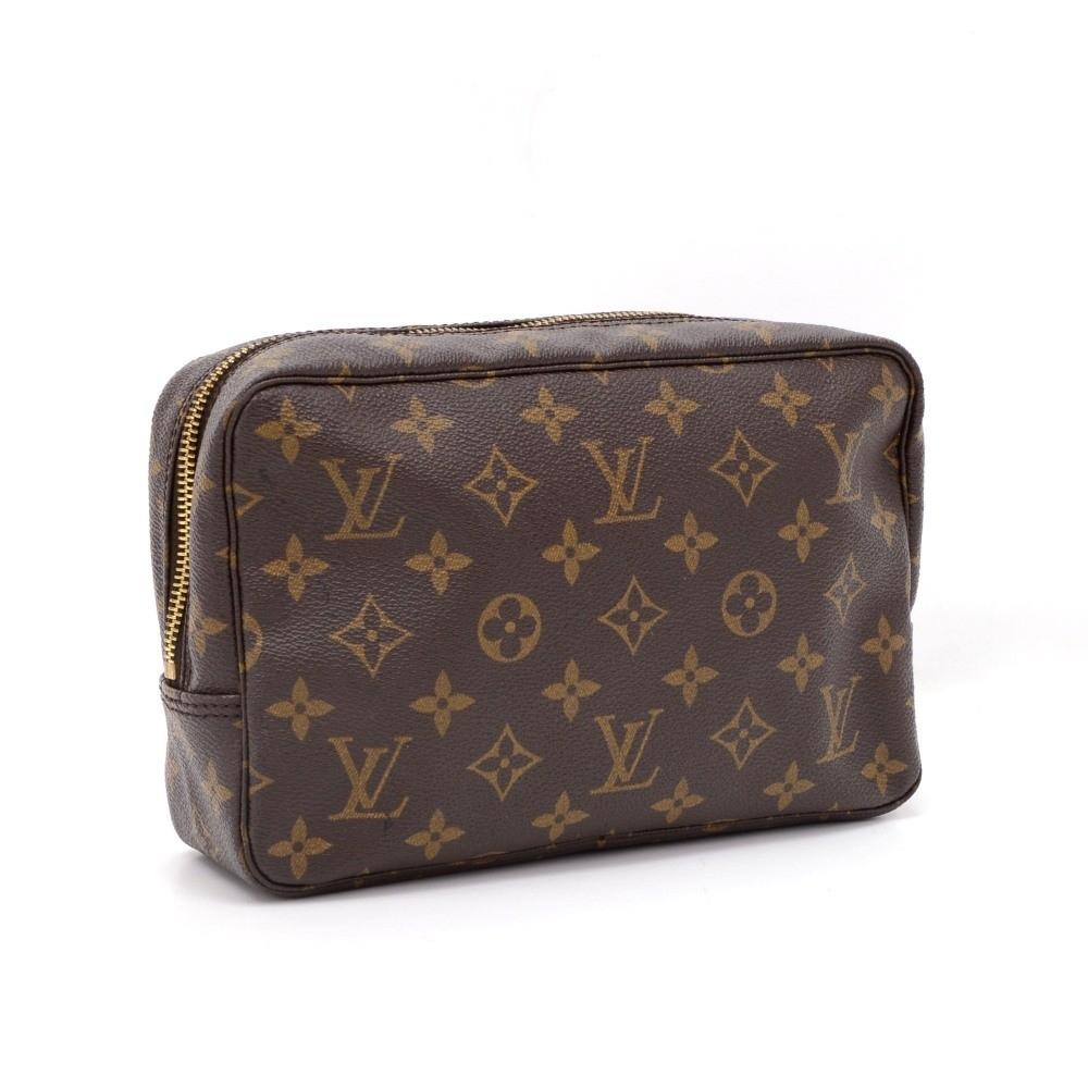 Louis Vuitto Trousse Toilette 23 Monogram Canvas Cosmetic Pouch