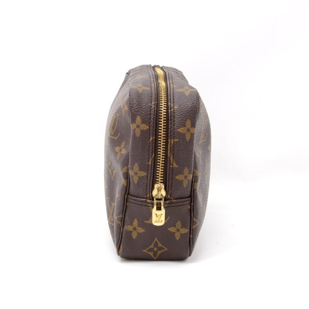Louis Vuitto Trousse Toilette 23 Monogram Canvas Cosmetic Pouch