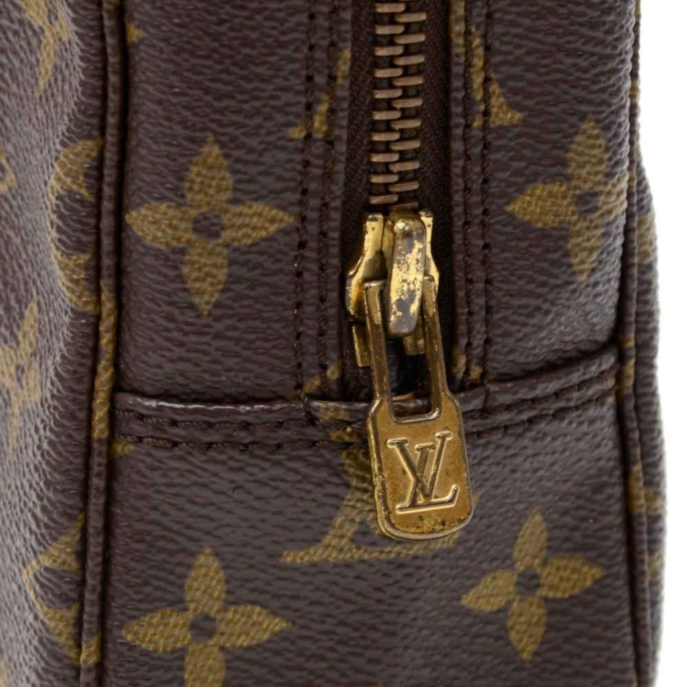 Louis Vuitto Trousse Toilette 23 Monogram Canvas Cosmetic Pouch