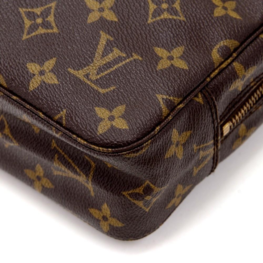 Louis Vuitto Trousse Toilette 23 Monogram Canvas Cosmetic Pouch