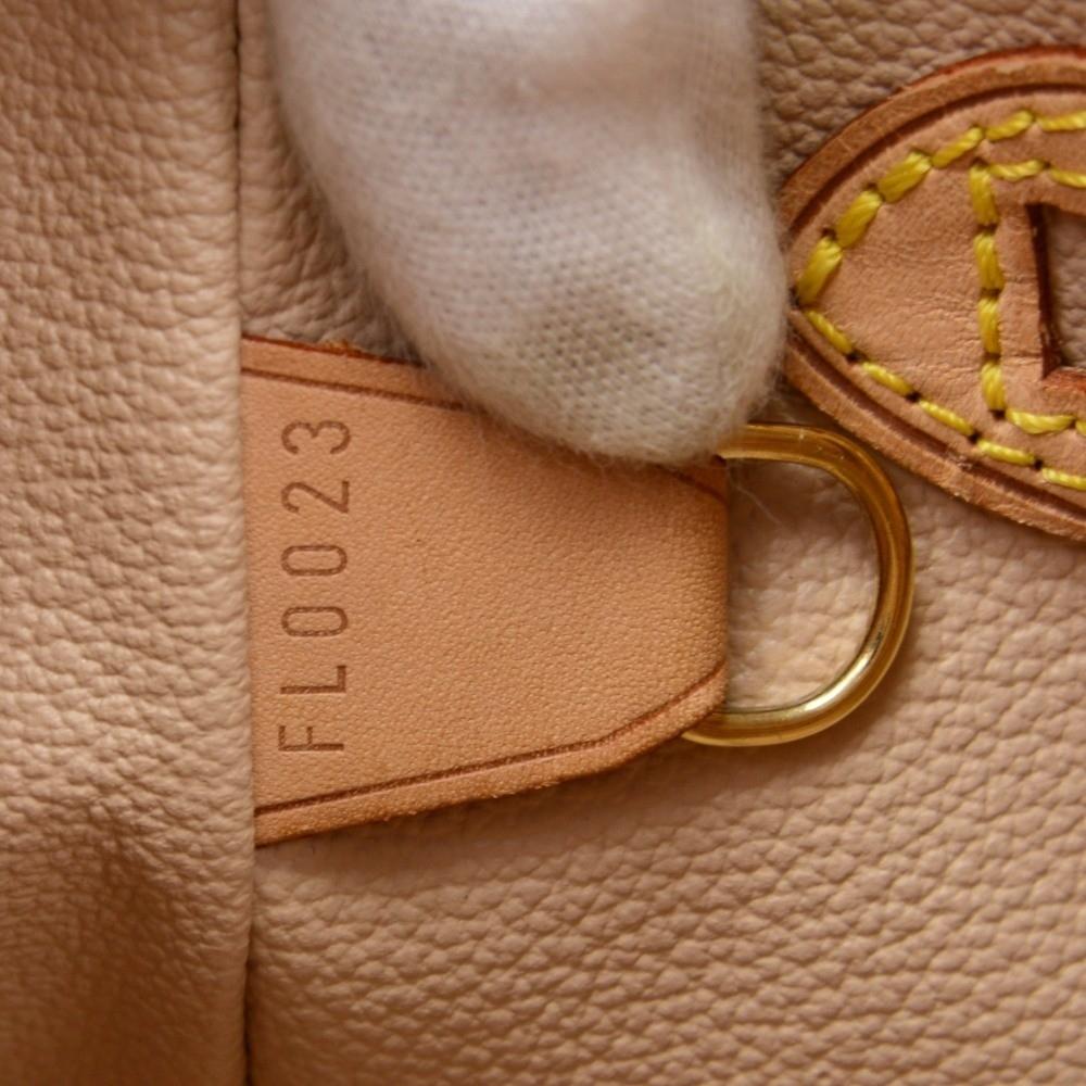 Louis Vuitto Bucket PM Monogram Canvas Shoulder Bag