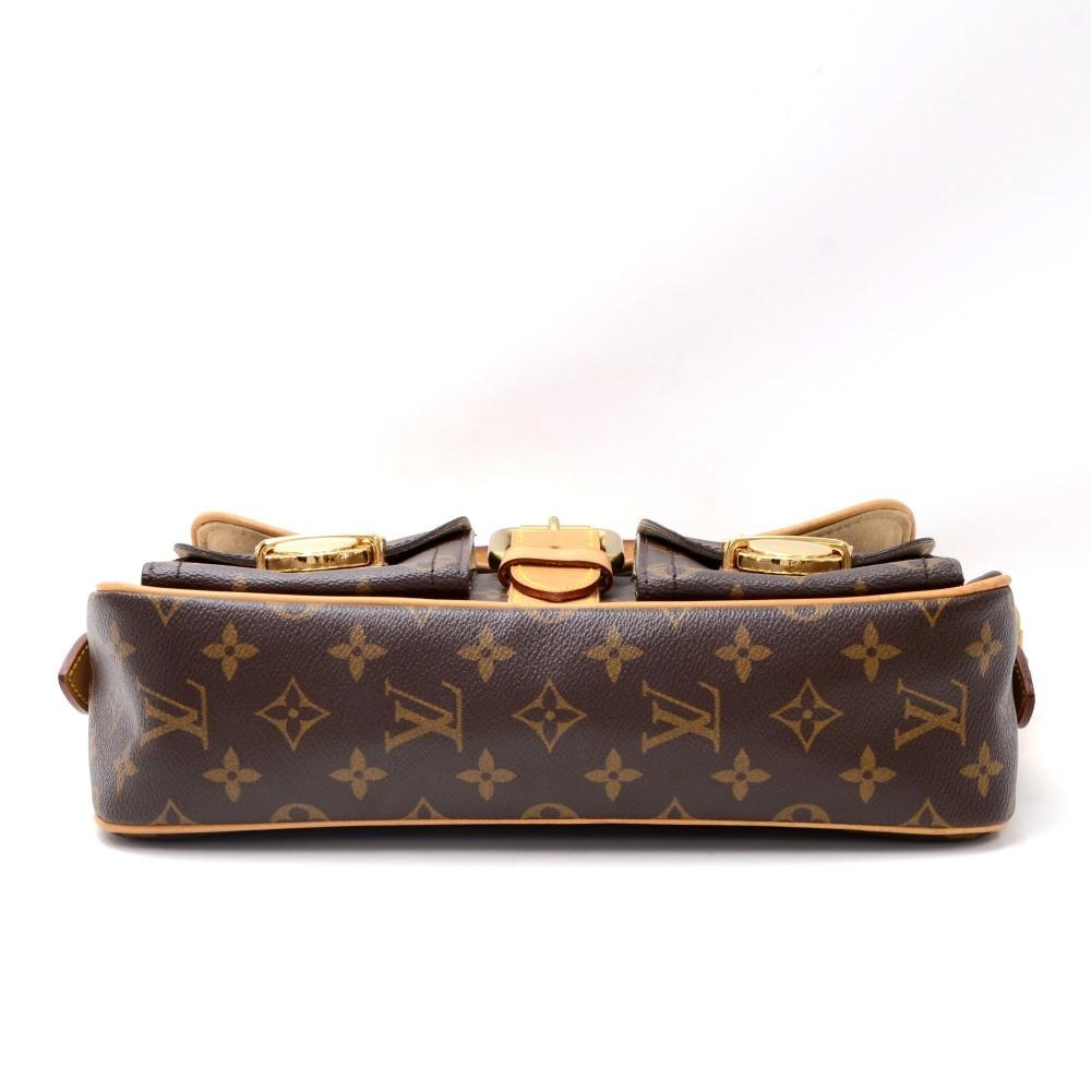 Louis Vuitto Hudson Monogram Canvas Handbag
