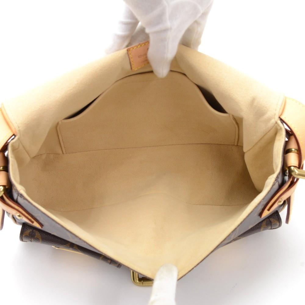 Louis Vuitto Hudson Monogram Canvas Handbag