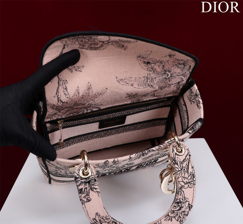 ELE - Dir Bags - 1705