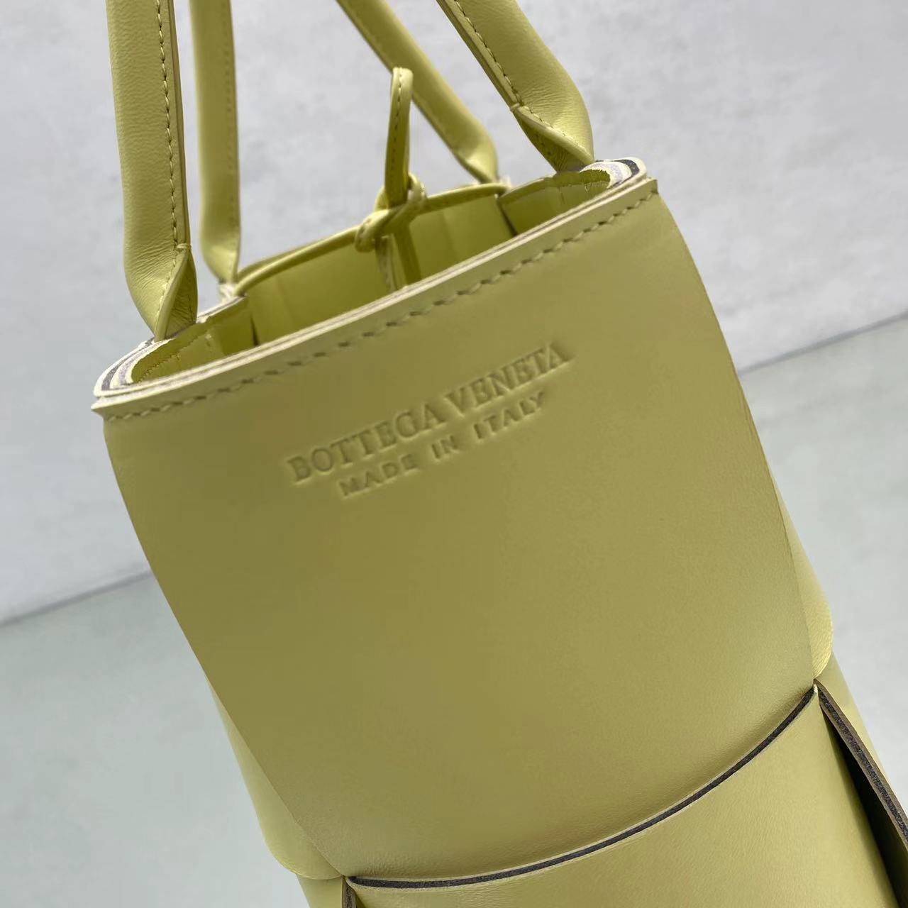 GLAMI Small Arco Tote Bag Yellow, For Women, Bags 14.2in/36cm