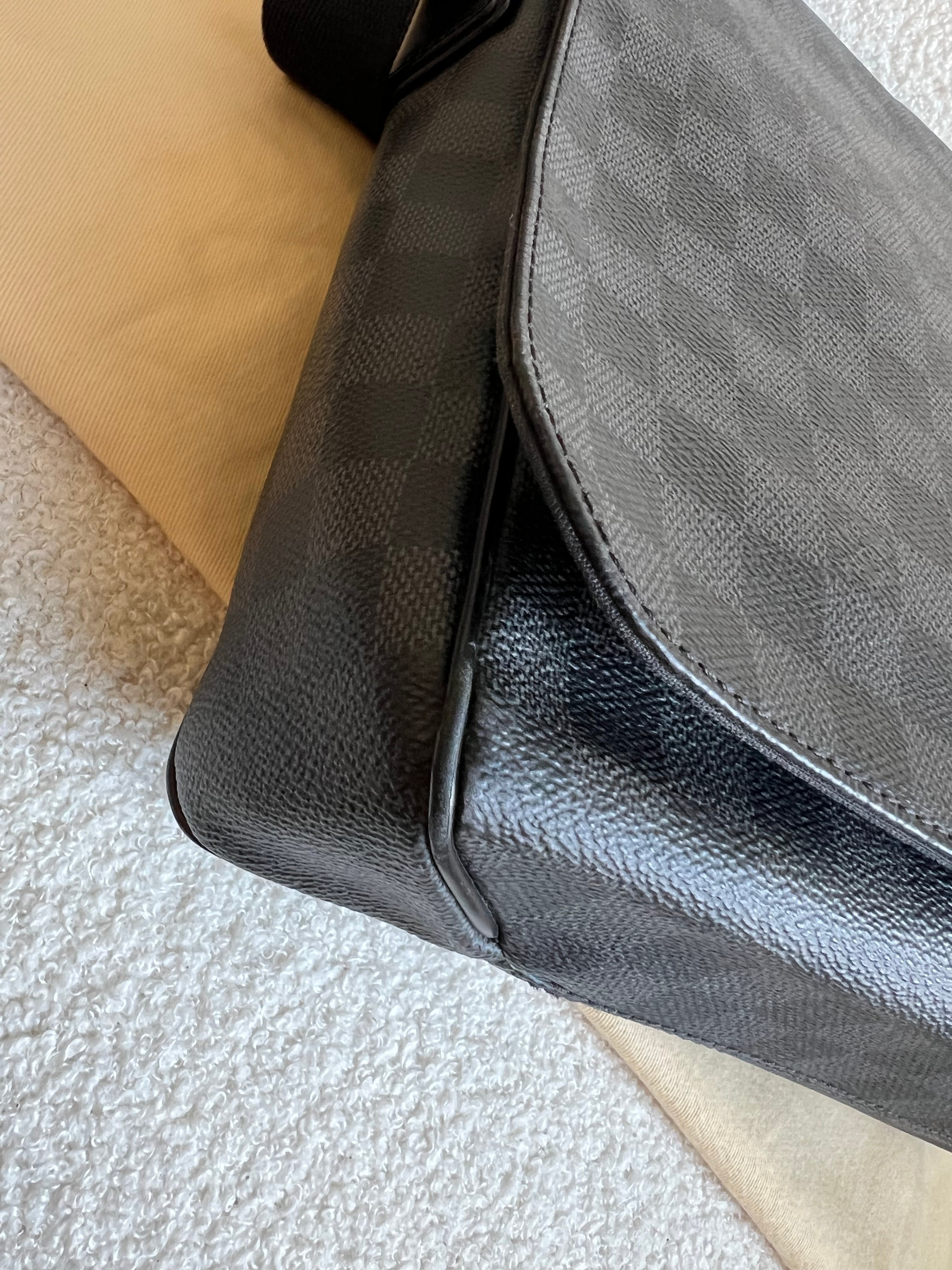 Louis Vuitton PM District Messenger Bag Damier Graphite