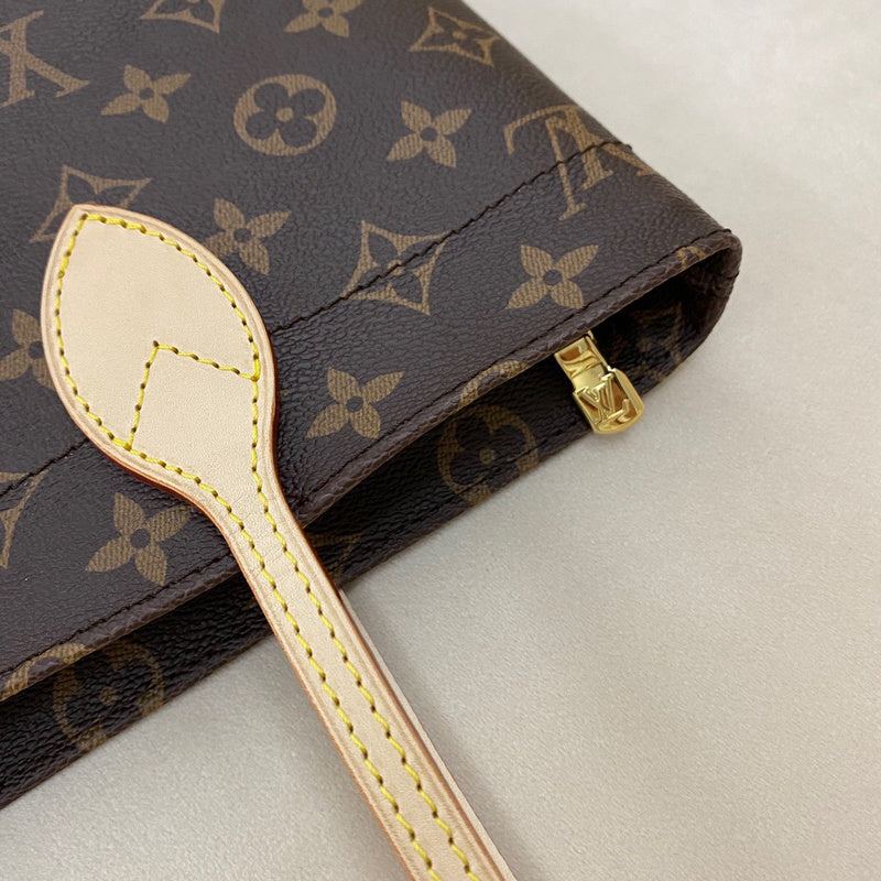 LOV2 Bags - Luxurious Bags  1542