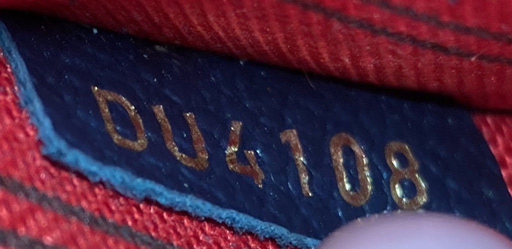 Louis Vuitton Pochette Metis Monogram Empreinte Leather