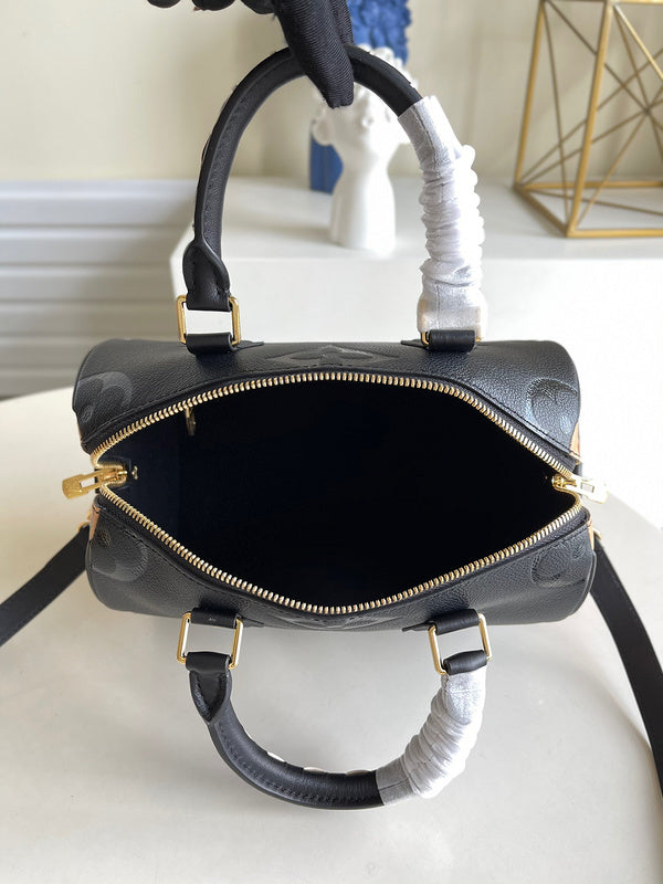 LOV2 Bags - Luxurious Bags  1624