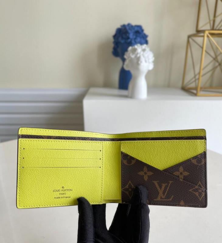 SAMC - Mix Wallets - 120