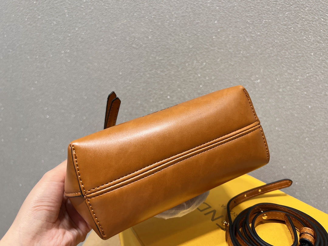 EN - New Lux Bags FEI 275