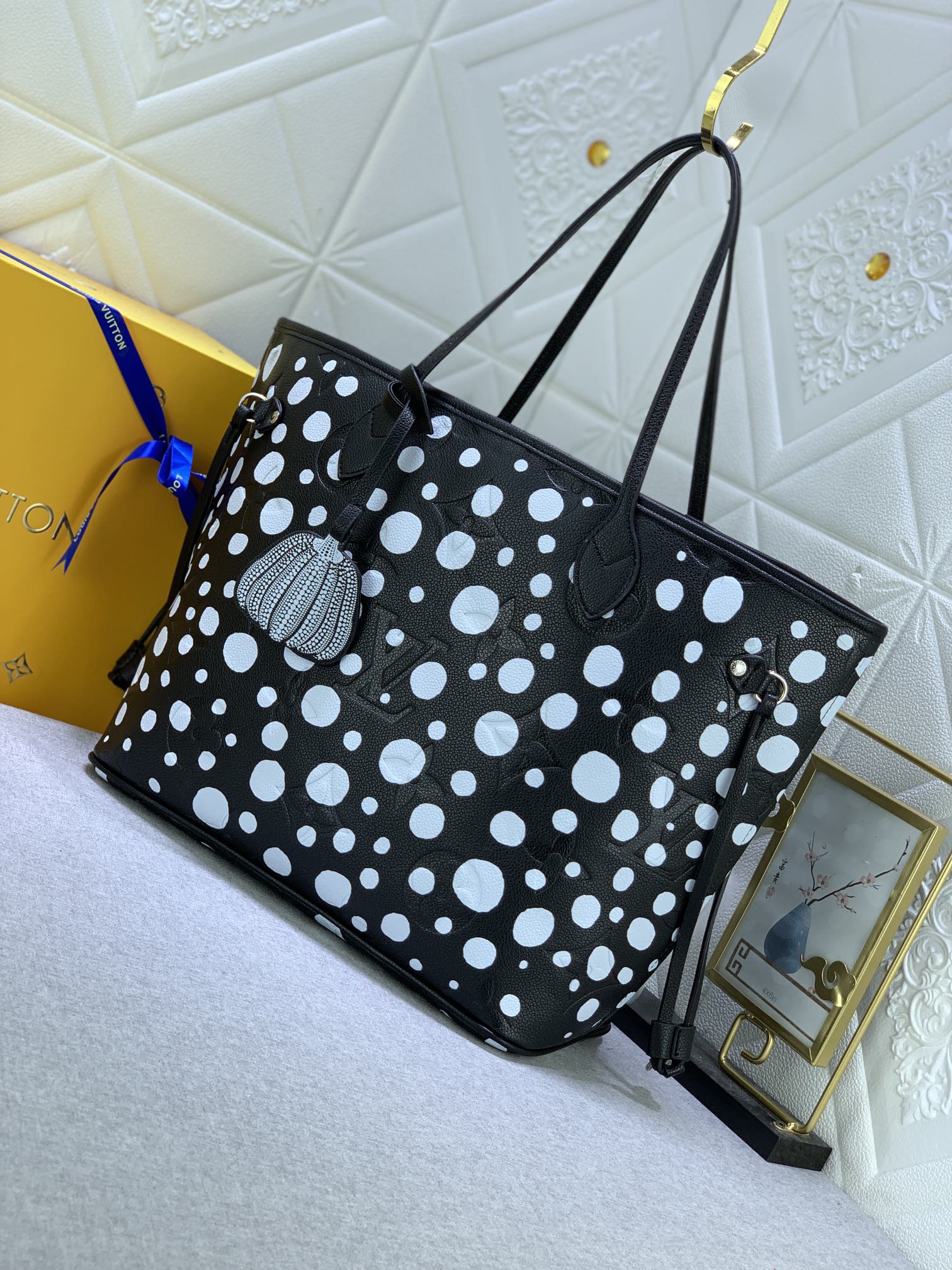 EN - New Bag LUV 653