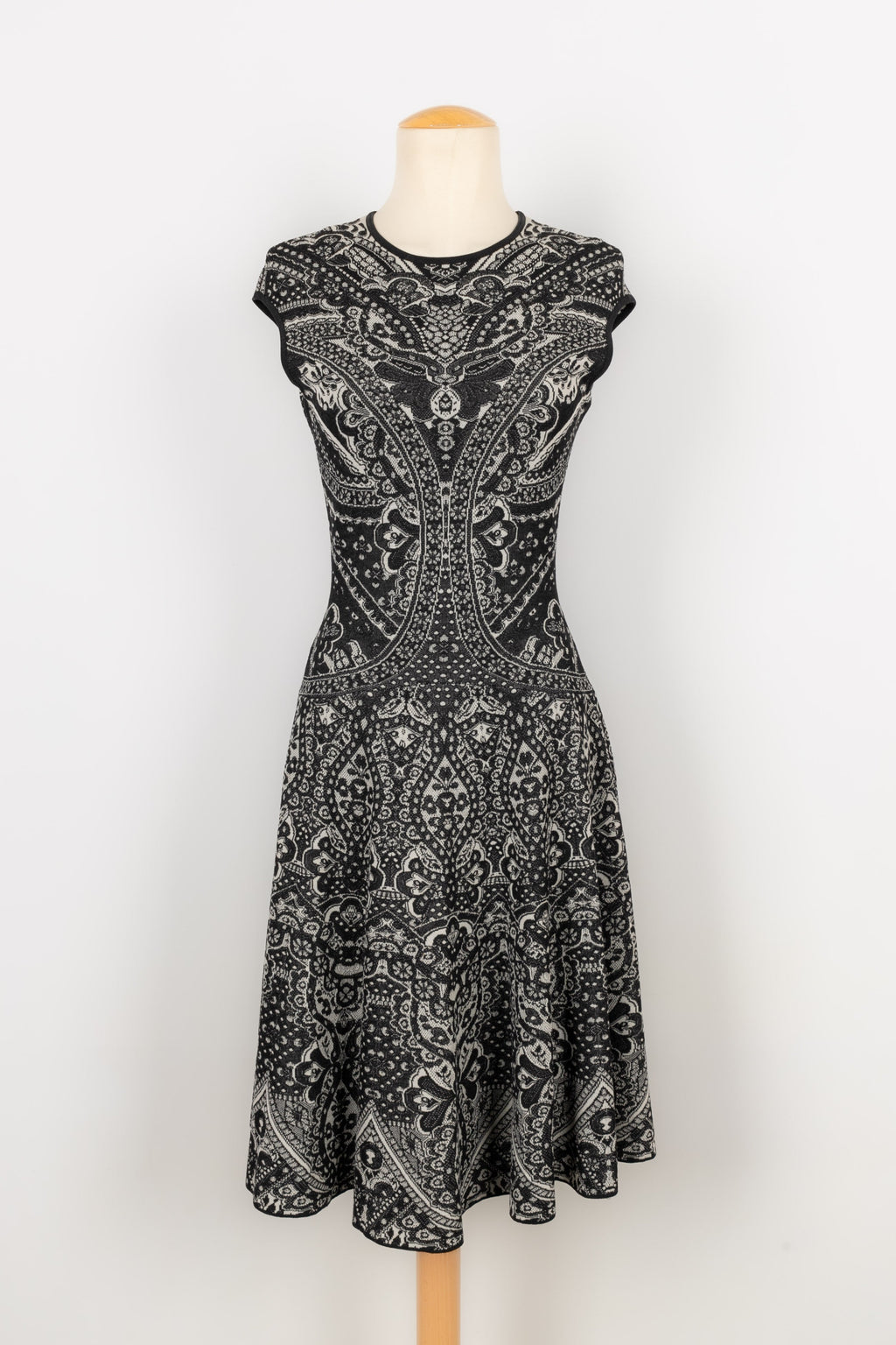 Robe Alexander McQueen