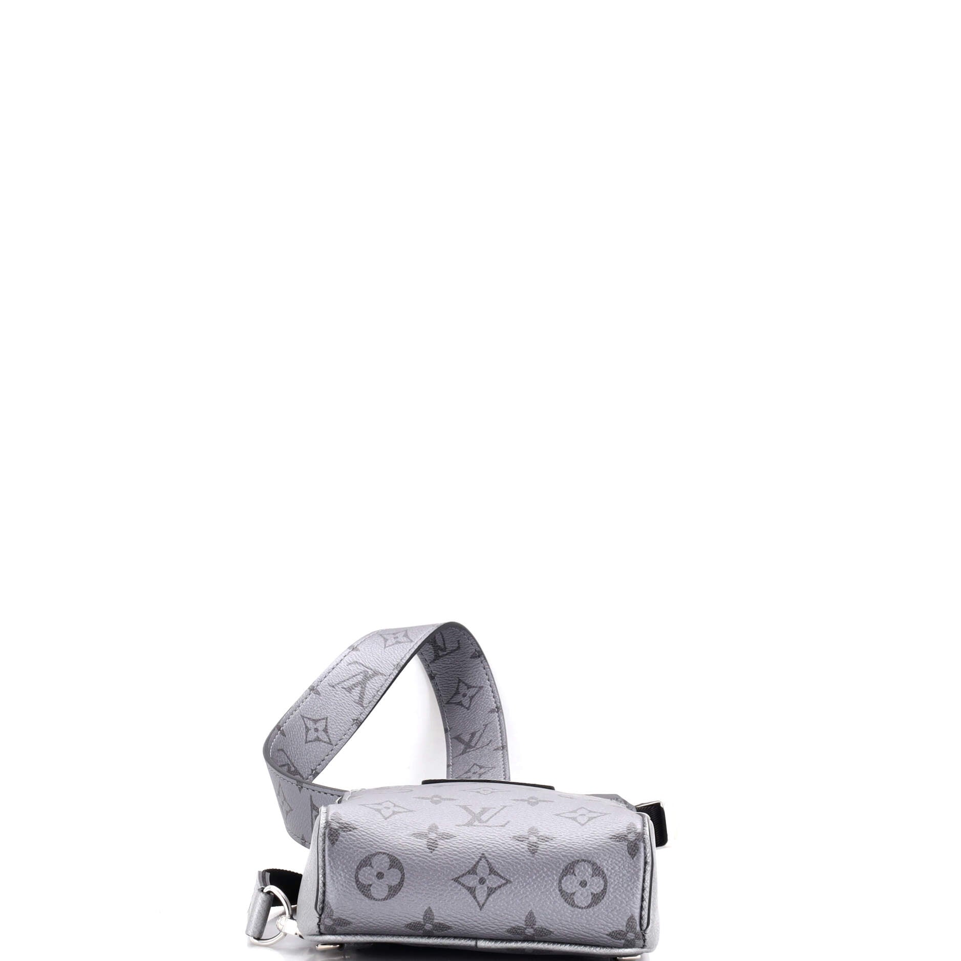 Louis Vuitton Outdoor Slingbag Monogram Taigarama